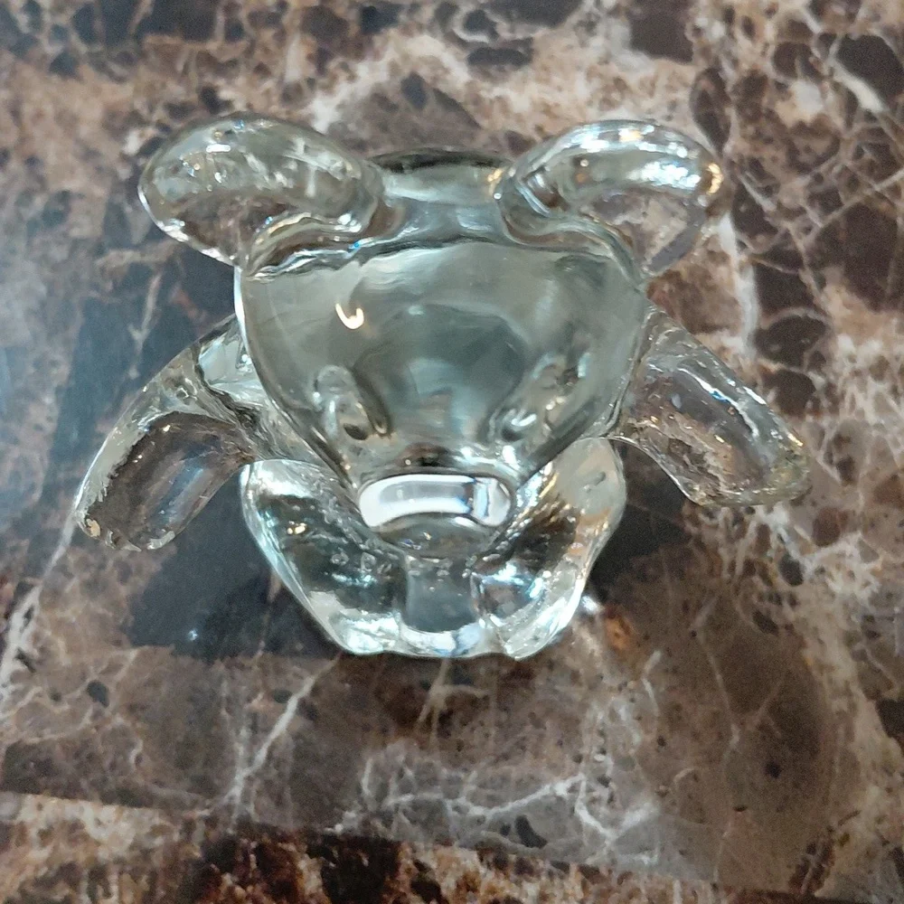 Vintage Controlled Bubbles Glass Sitting Teddy Bear Figurine Paperweight